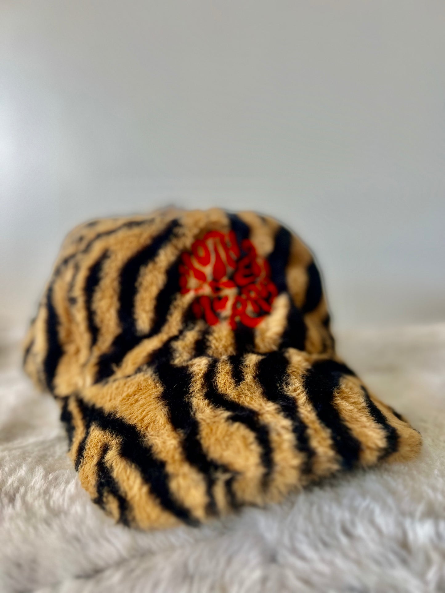 Tiger Mother Tierra